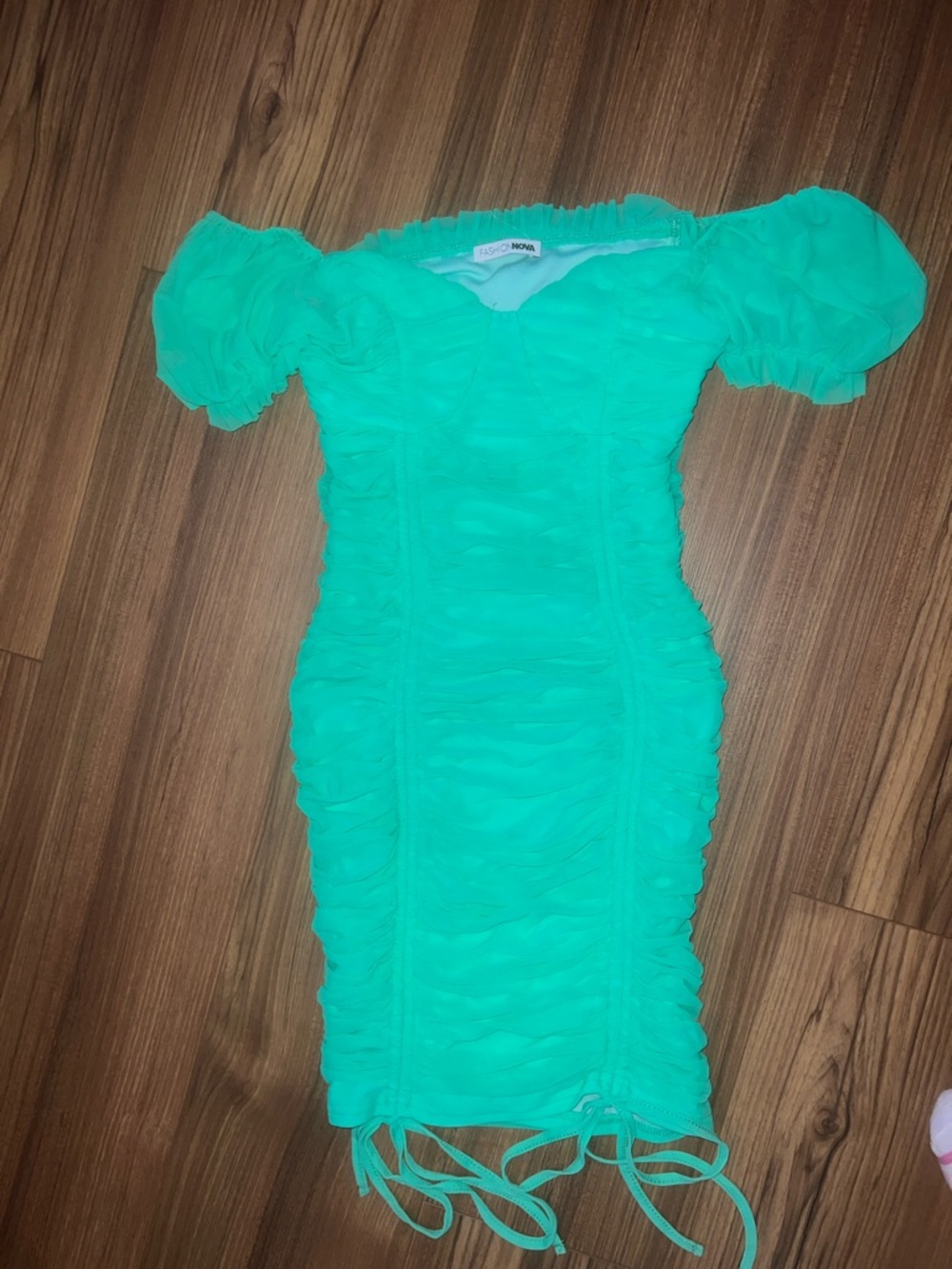 Green Ruched Off-Shoulder Bodycon Dress